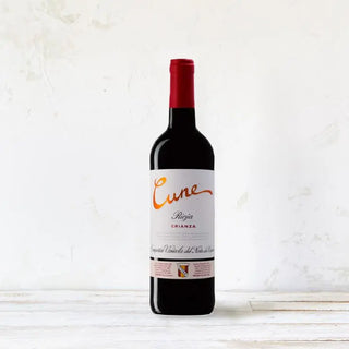 Botella de rioja cune crianza. Vino tinto. Real Fábrica