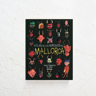 Libro que explica los diferentes tipos de demonios de Mallorca en cuya portada aparecen alguna representaciones de los mismos. Real Fábrica