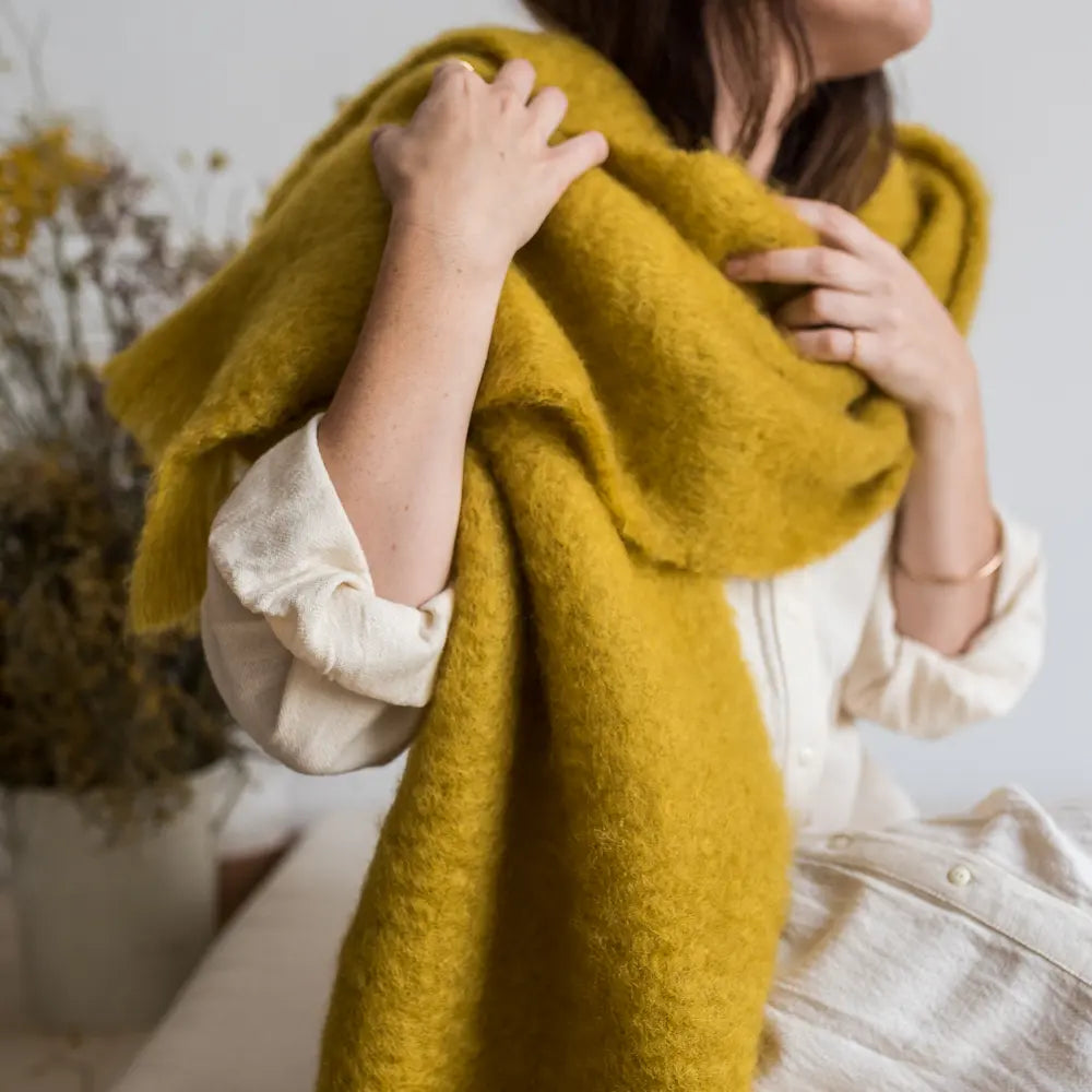 Yellow Mohair Scarf – REAL FABRICA