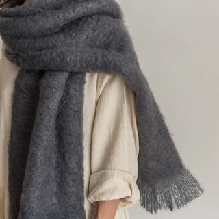 Bufanda Mohair Gris Oscuro