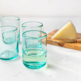 Combínalos con otros productos Real Fábrica, como nuestras tablas de madera de olivo. Real Fábrica