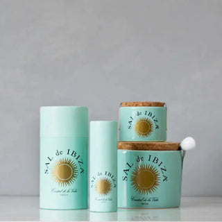 Salero de sal de Ibiza con formato diferentes. Real Fábrica.