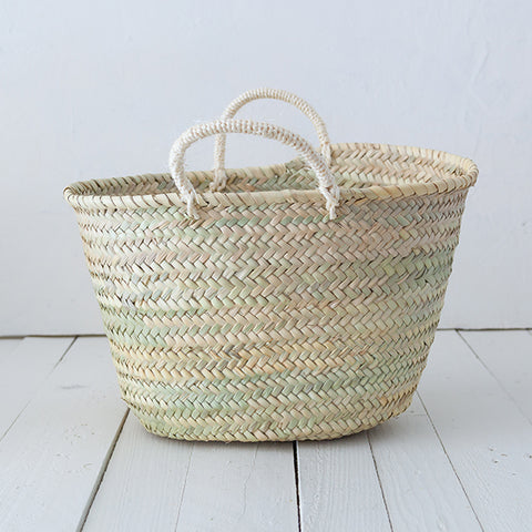 Traditional Palm Basket for Gourmet Packs